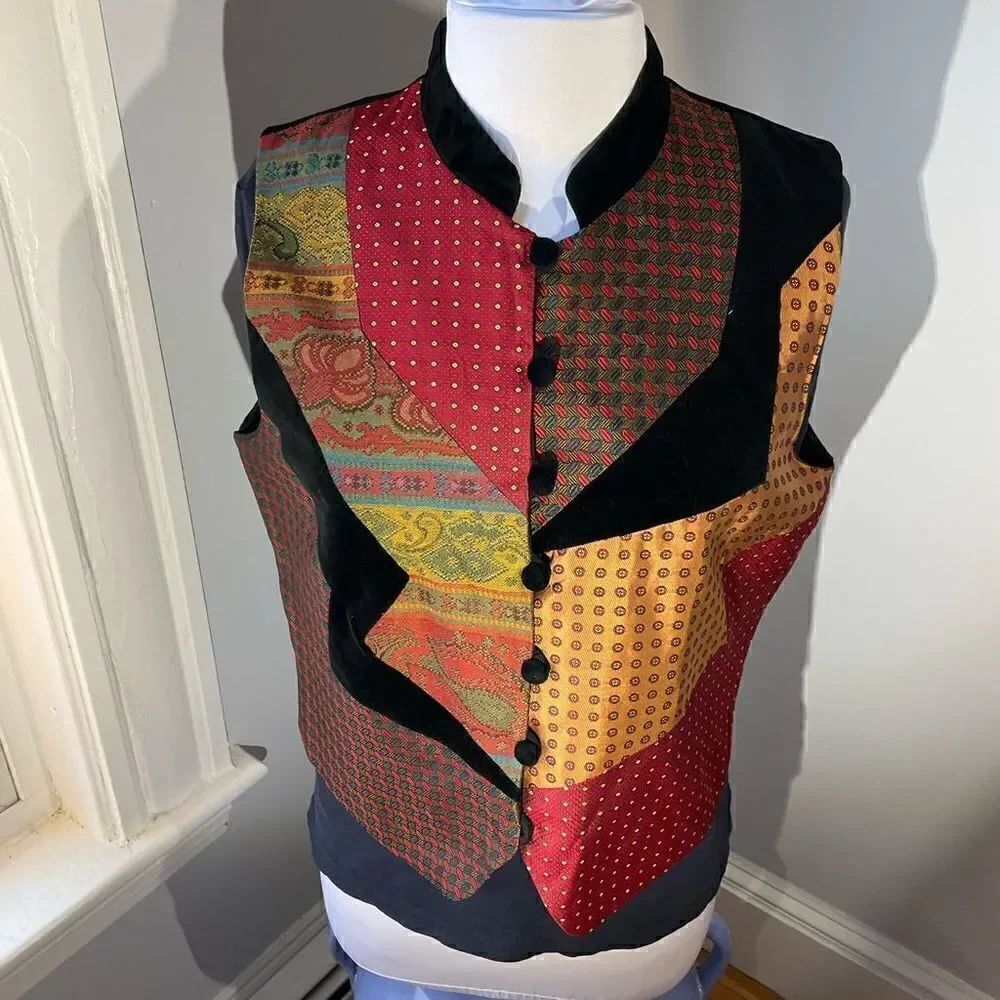Vintage 80’s Patchwork Vest, M Beverly Goldberg!! Velvet! Academia cottagecore